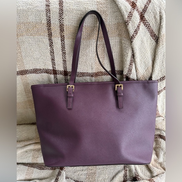 Jet Set Travel Grommeted Saffiano Leather Tote - Picture 2 of 9